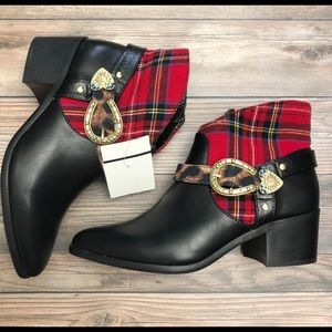 NEW w/tags Betsey Johnson Boot